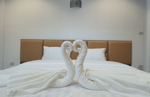 Surin Hotel | The Phant Hotel