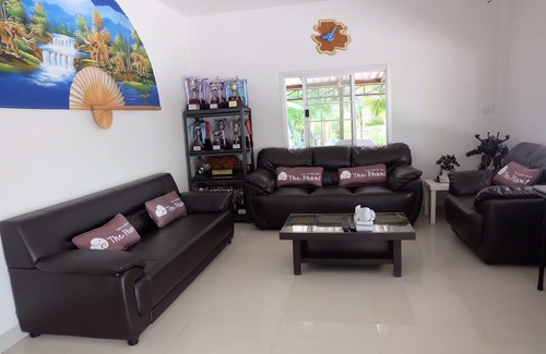 Surin Hotel | The Phant Hotel