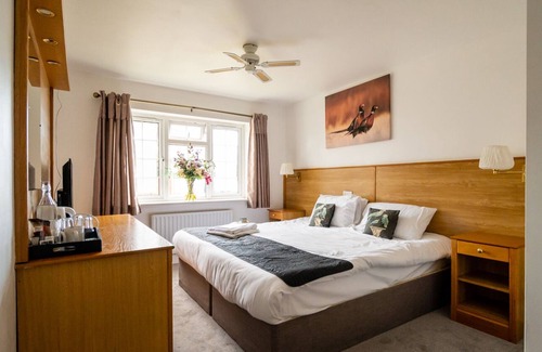 Winnersh Hotel | The Pheasant Bar & Restaurant Hotel