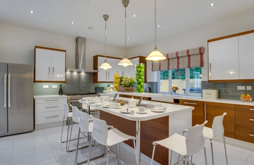 Gowerton House | The Pines - Five Bedroom House, Sleeps 9