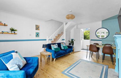 Stoke Fleming House | The Pink House