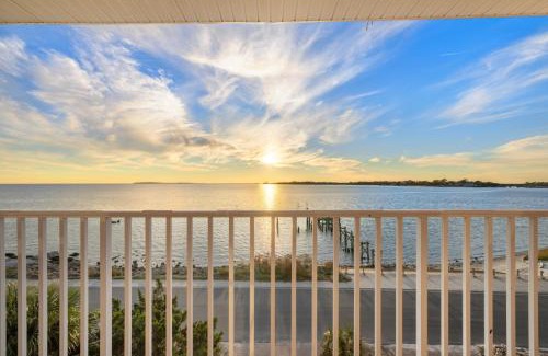 Cedar Key House | The Pink Pearl of the Gulf