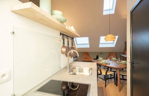 Sint-Andries Apartment | The Pink Pigeon by SHWAY