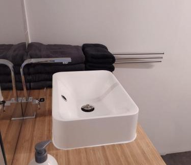 Lommel Hotel | The Place