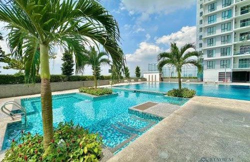 Taman Bukit Mewah Apartment | The Platino Near Paradigm Mall By Stayrene