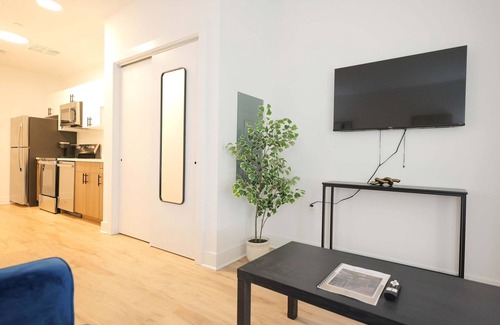 Stamford Apartment | The Platinum Downtown Stamford Studio Getaway