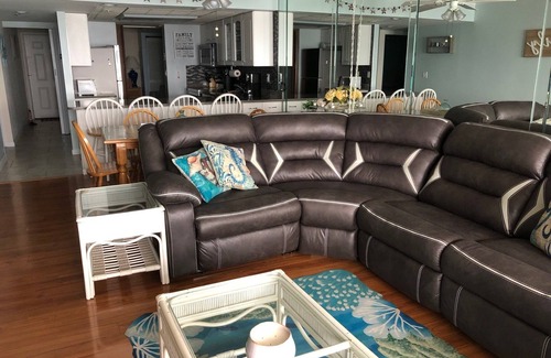 North Ocean City Condo | The Plaza - Direct Oceanfront Luxury Condo with Beach bar-Discount weekly