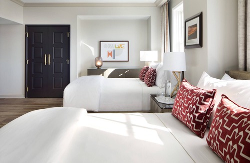 Downtown El Paso Hotel | The Plaza Hotel Pioneer Park