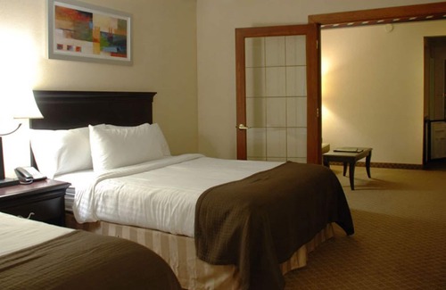 Winona Hotel | The Plaza Hotel & Suites Winona
