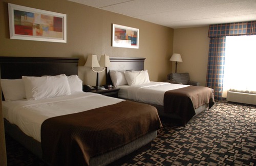 Winona Hotel | The Plaza Hotel & Suites Winona