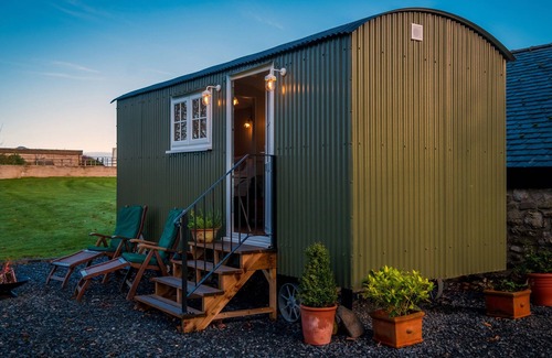 Roosebeck Cottage | The Pleasant Hut at Mountpleasant Farm