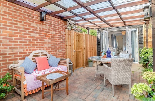 Bungay Cottage | The Pleasant Pheasant Mews