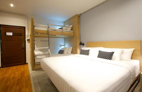 Khlang Hotel | The Plug Hotel