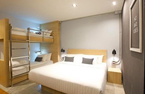 Khlang Hotel | The Plug Hotel
