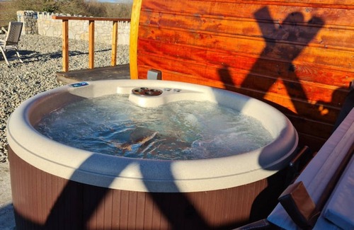 Dinas Cabin | "The Pod" Fabulous glamping pod near Snowdonia.