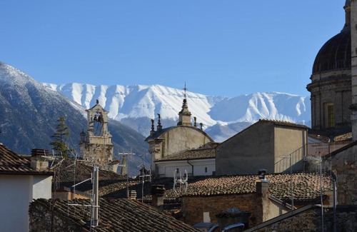 Sulmona Apartment | The Poets' Retreat