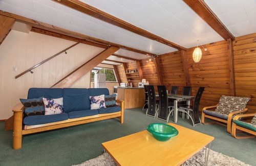 Okiato Cottage | The Point House Wairoro Park - Russell Home