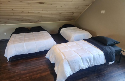 Cromwell Cabin | The Point!