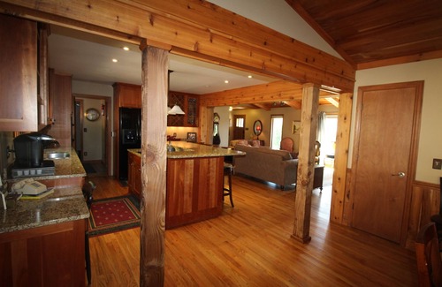 Jefferson Cabin | The Ponderosa Available Labor Day Weekend!
