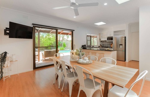 Rosebud House | The Pool House - Pet friendly large 3 bedroom house with private solar heated pool.
