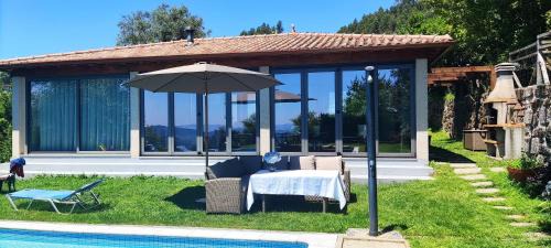 Portela House | The Pool House