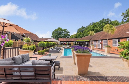 Guildford Cottage | The Pool House - UK49372