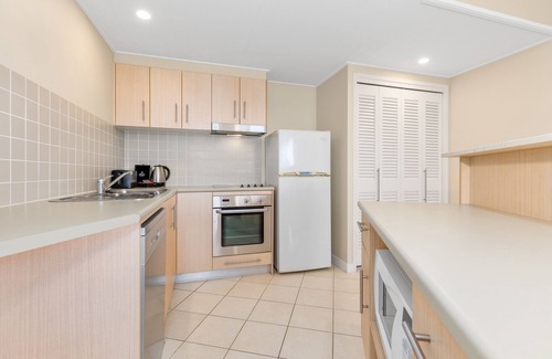 Kingscliff Apartment | The Pool Resort Kingscliff - 1 BR Spa Suite (7220) - Holiday Management Co.