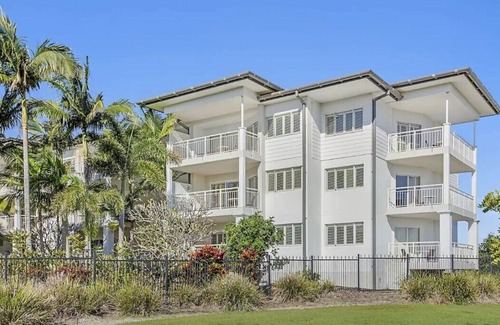 Kingscliff Apartment | The Pool Resort Kingscliff - 1 BR Spa Suite (7328) - Holiday Management Co.