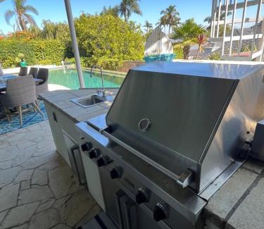 La Playa Apartment | The Pool Side Hideaway with Golf Cart