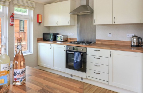 Liverton Cottage | THE POPLARS - 11 POOL VIEW, family friendly, with pool in Chudleigh