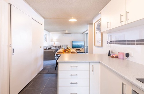 Nelson Bay Apartment | The Poplars, 8-36 Magnus St - fantastic water views, pool and WiFi