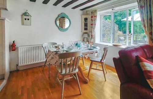 Ivybridge House | The Popples
