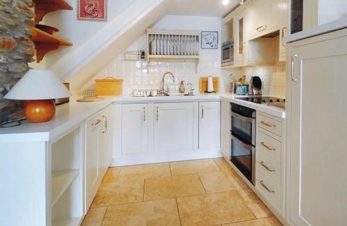 Ivybridge House | The Popples