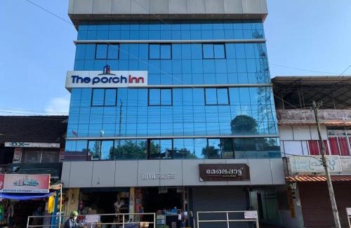 Meenangadi Hotel | THE PORCH INN