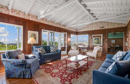 Country Club House | The Porter House - Sweeping Ocean Views - La Jolla
