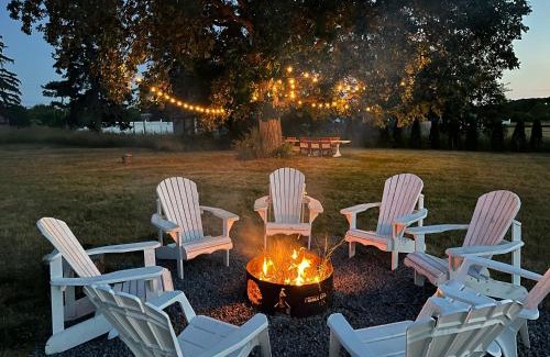 Rossmore House | The Prince Edward County Church, A Unique Escape