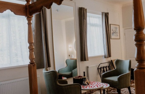 Dursley Hotel | The Prince Of Wales Hotel