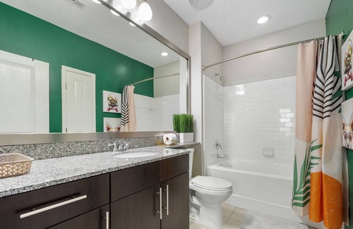 Dunwoody Apartment | The Prissy Experience Content Loft