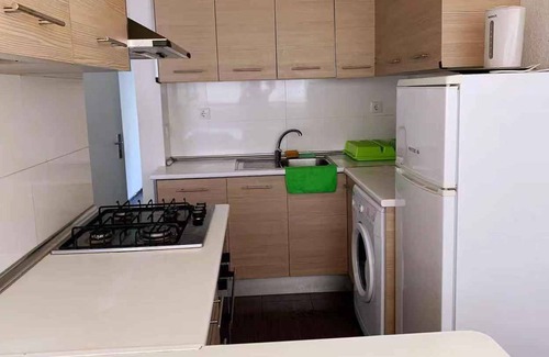 Bissau Apartment | The property is a 3 bedroom apartment nearby the city with restaurants around.