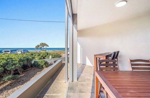 Lennox Head Apartment | The property is fully equipped for beach life.