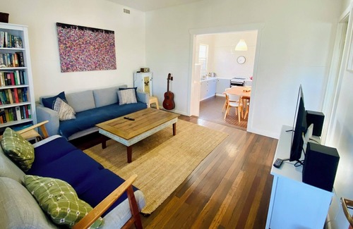 Wooli Cottage | The Purple Place - funky 50's Wooli beach cottage