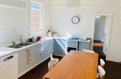 Wooli Cottage | The Purple Place - funky 50's Wooli beach cottage