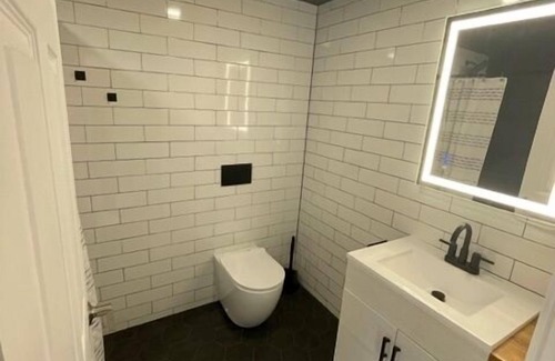 Sodus Point Apartment | The Quarters @ The Lodge