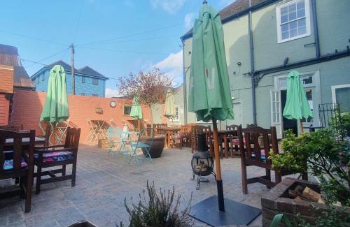 Faversham Hotel | The Quay