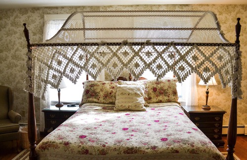 Quechee Hotel | The Quechee Inn at Marshland Farm