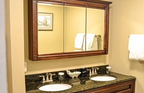 Quechee Hotel | The Quechee Inn at Marshland Farm
