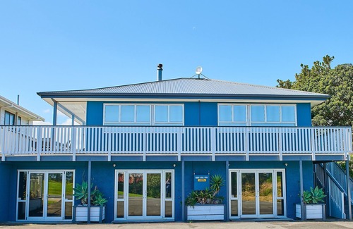 Raglan Apartment | The Queenslander Raglan