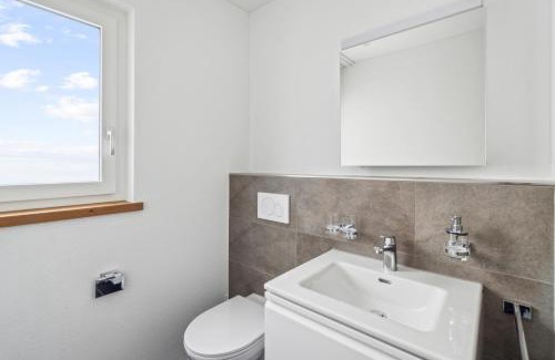 Neuhausen am Rheinfall Apartment | The R Apartment Mittelfelsen - Quiet, Free Parking