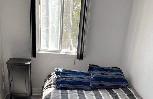 Saint-Laurent Apartment | The Rainbow Cove