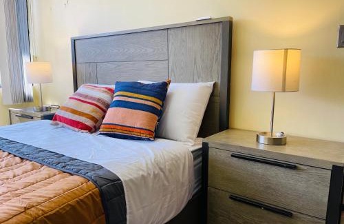 Pavas Bed & Breakfast | The Rainier Bed & Breakfast 5